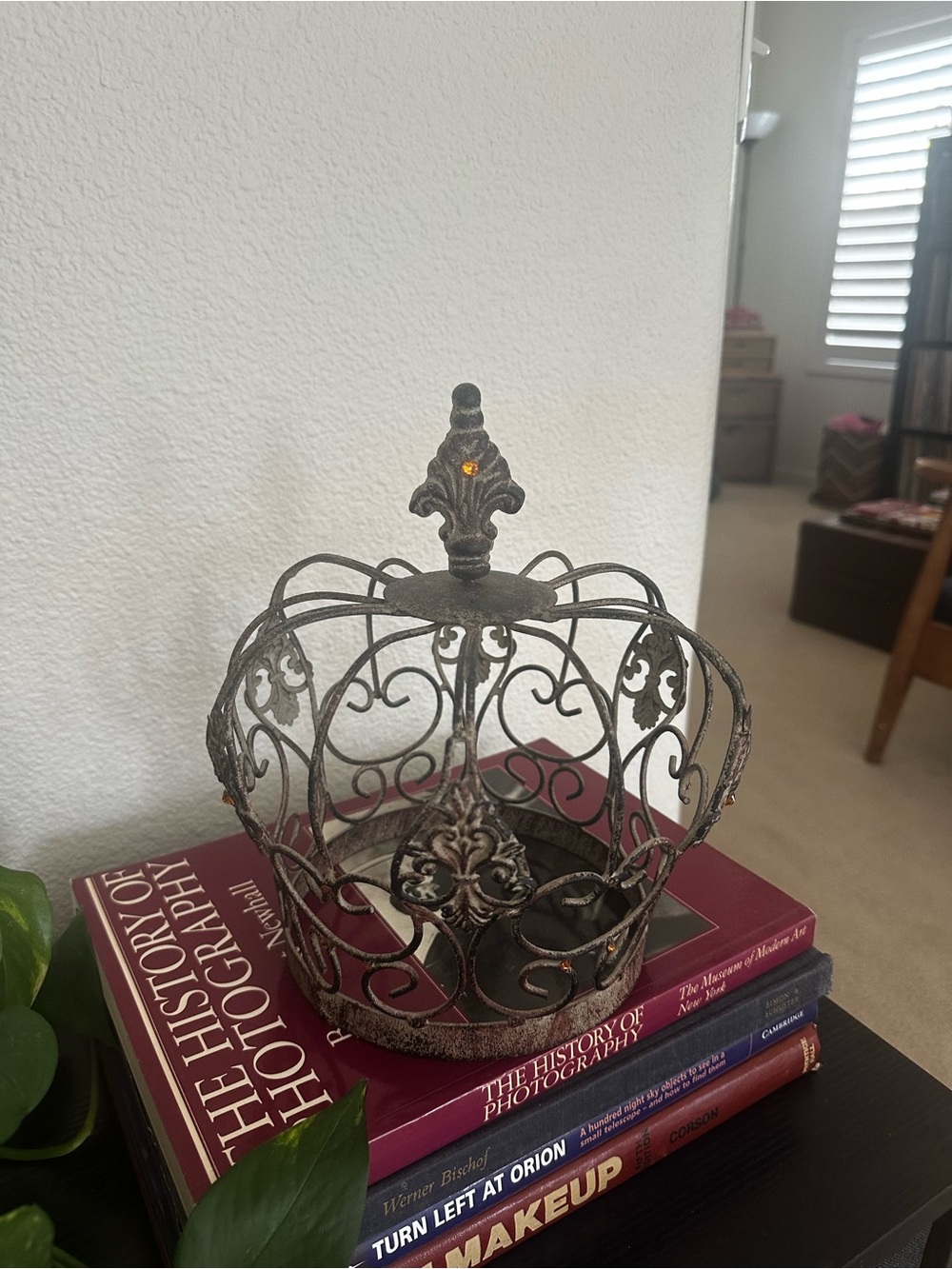 Rustic Brown Metal Decorative Crown Accent - Picture 4 of 5